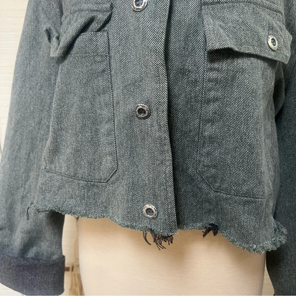 Up cycled selvedge denim cropped jacket - Picture 4 of 15